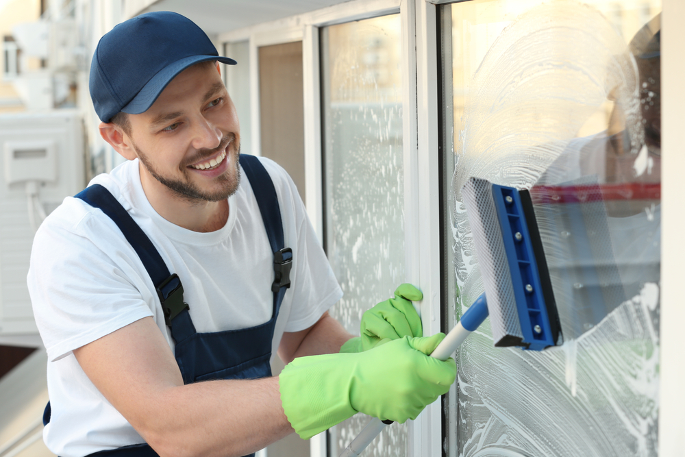 Cleaning Your Business’s Windows Professionally